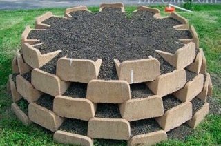 Клумба из блоков Клумба из блоков